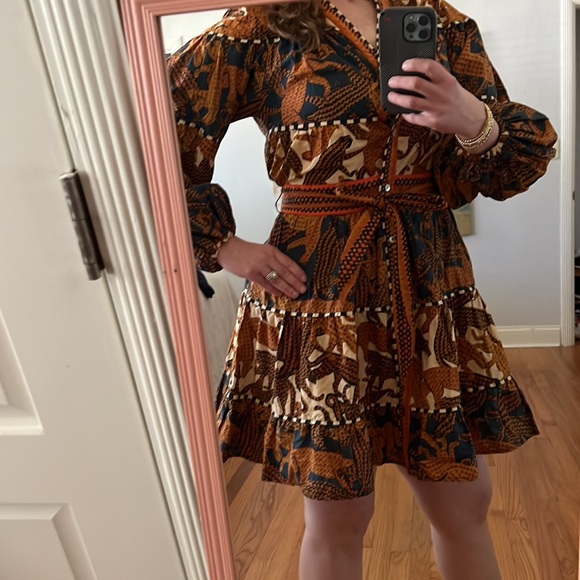 FARM Rio Long Sleeve Print Mini Dress with sash medium - Picture 3 of 16